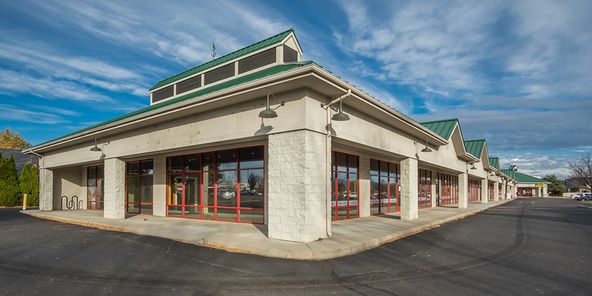 Overland Market: 8610 W Overland Rd, Boise, ID 83709